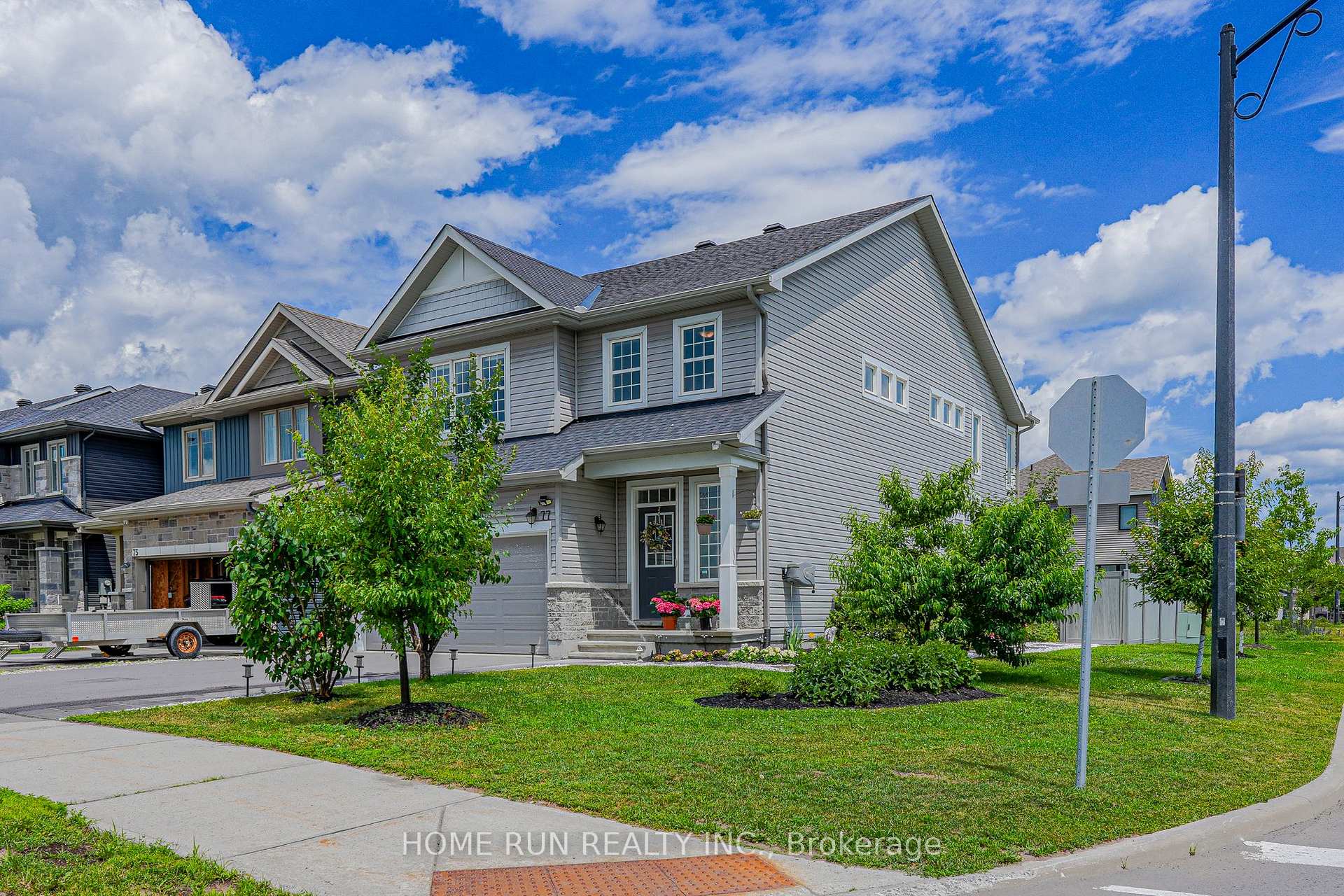 Photo 2 of 77 Defence Street, Ottawa, Kanata - Emerald Meadows/Trailwest — HOMEH