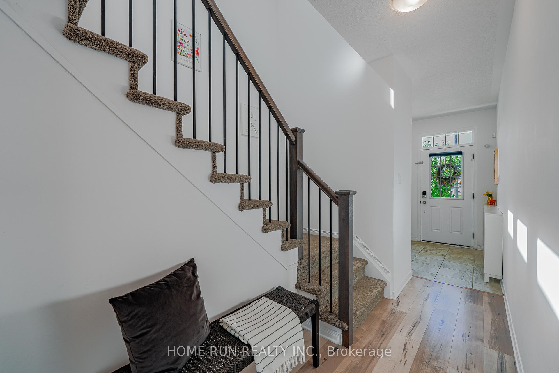 Photo 5 of 77 Defence Street, Ottawa, Kanata - Emerald Meadows/Trailwest — HOMEH