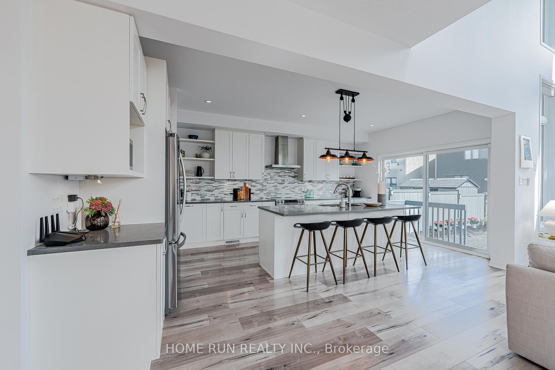 Photo 8 of 77 Defence Street, Ottawa, Kanata - Emerald Meadows/Trailwest — HOMEH