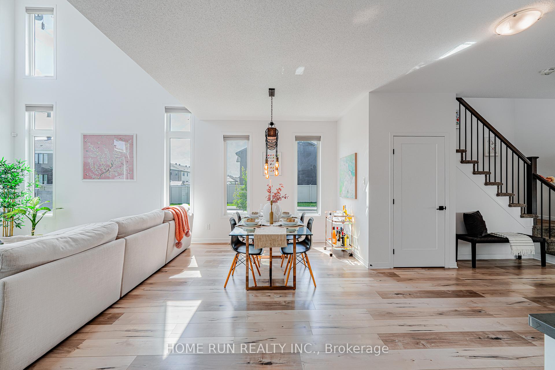 Photo 14 of 77 Defence Street, Ottawa, Kanata - Emerald Meadows/Trailwest — HOMEH