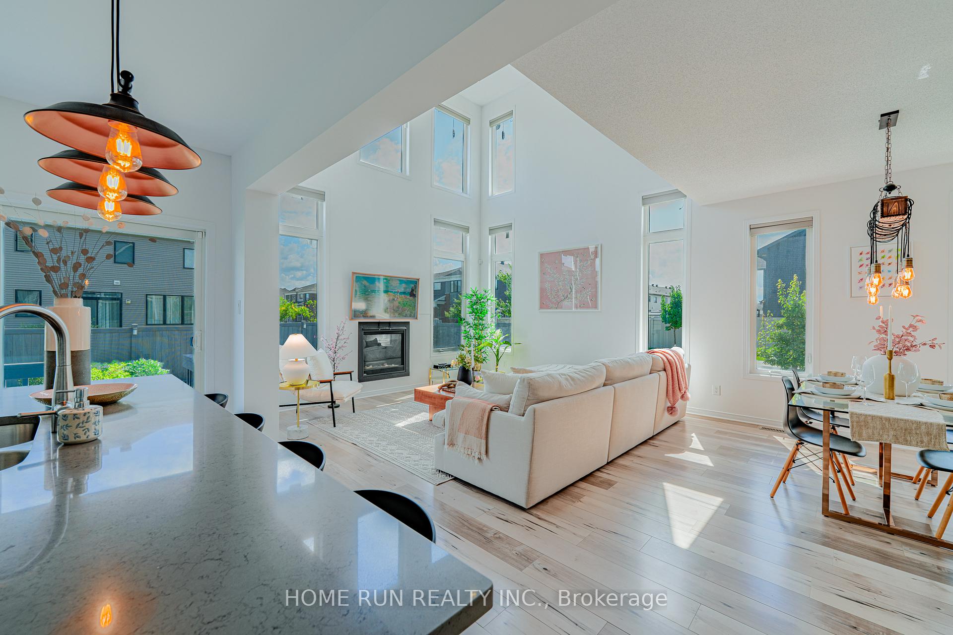 Photo 17 of 77 Defence Street, Ottawa, Kanata - Emerald Meadows/Trailwest — HOMEH
