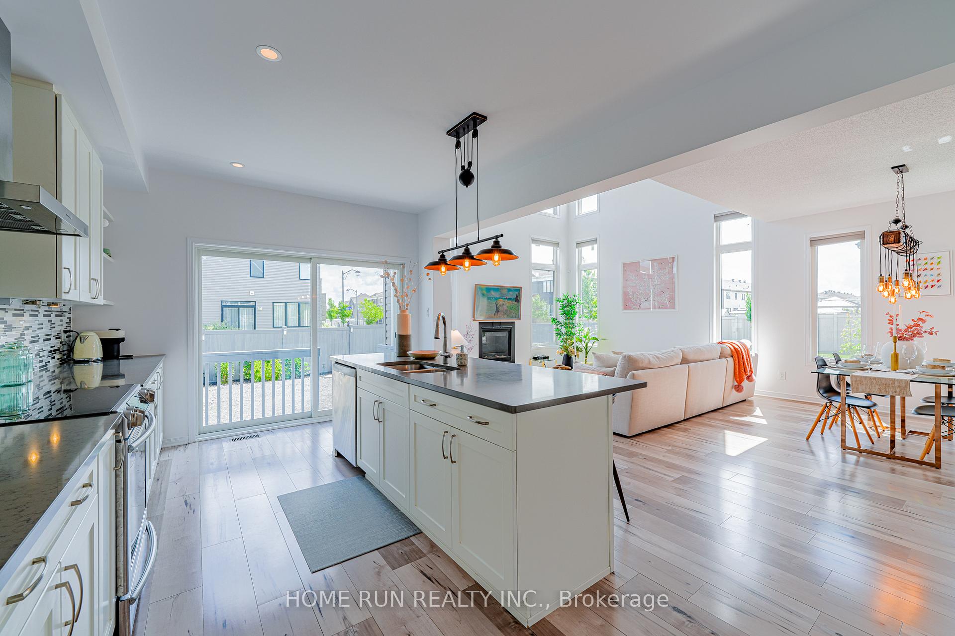 Photo 18 of 77 Defence Street, Ottawa, Kanata - Emerald Meadows/Trailwest — HOMEH