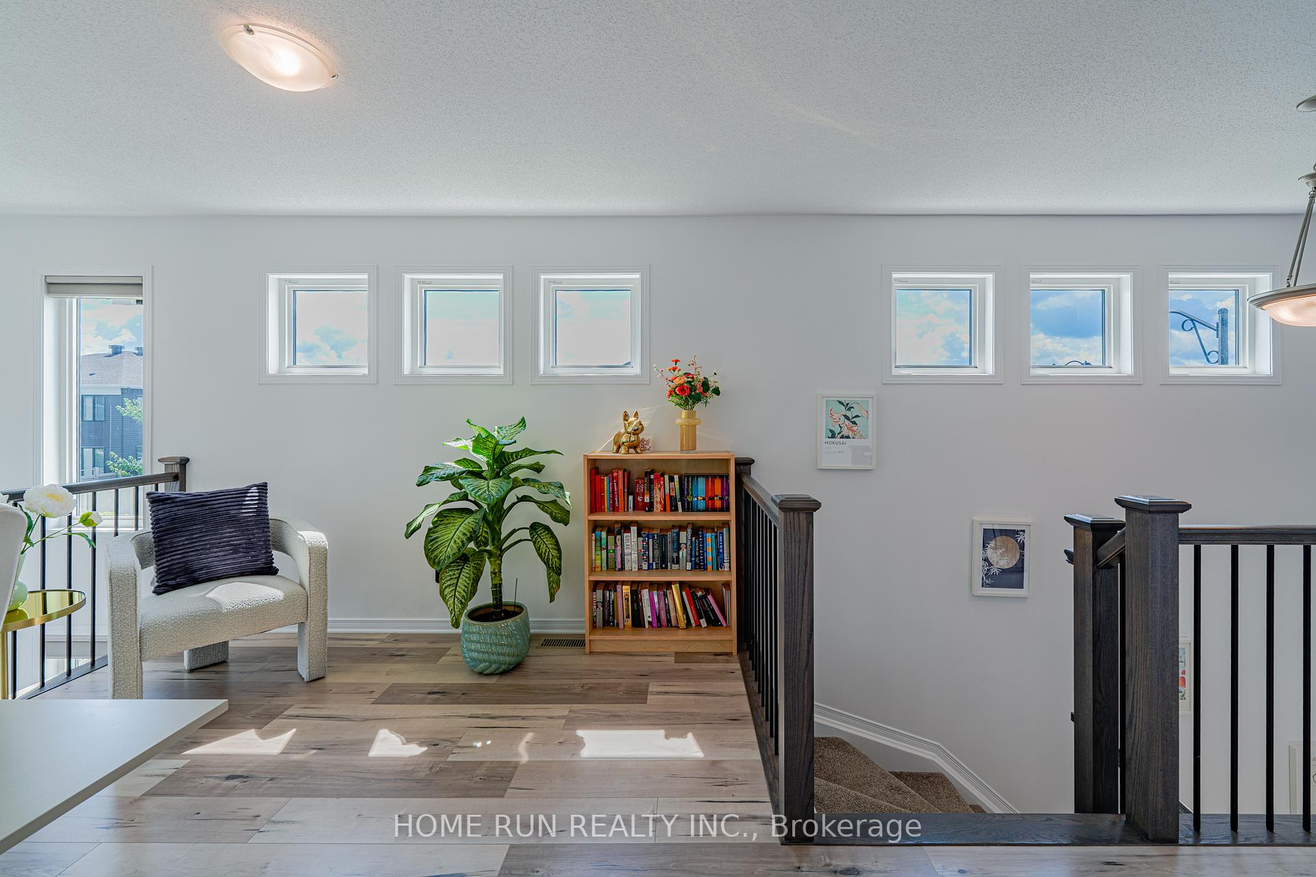 Photo 29 of 77 Defence Street, Ottawa, Kanata - Emerald Meadows/Trailwest — HOMEH