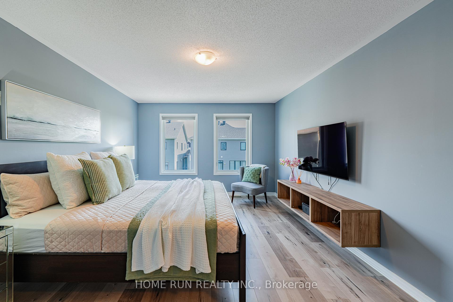 Photo 31 of 77 Defence Street, Ottawa, Kanata - Emerald Meadows/Trailwest — HOMEH