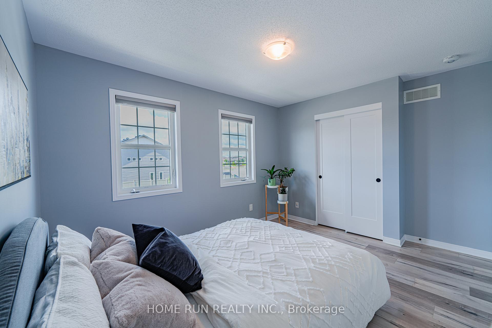 Photo 39 of 77 Defence Street, Ottawa, Kanata - Emerald Meadows/Trailwest — HOMEH