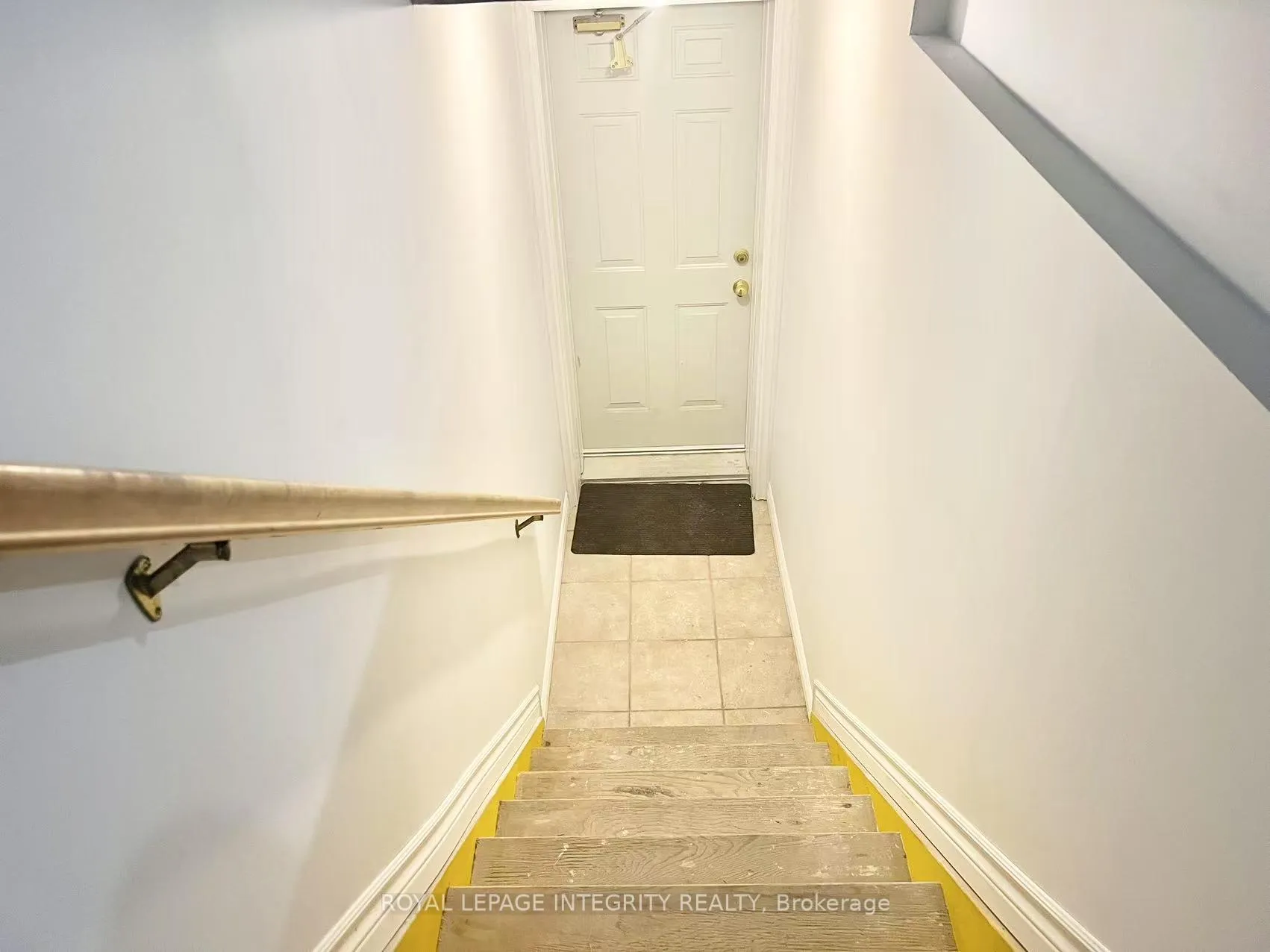 Photo 3 of Unit Basement, 1066 Meadowlands Drive, Ottawa, Carleton Heights — HOMEH