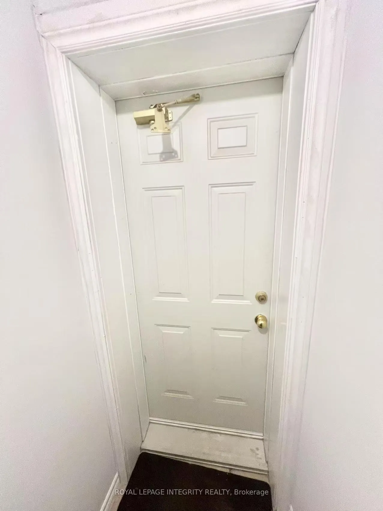 Photo 4 of Unit Basement, 1066 Meadowlands Drive, Ottawa, Carleton Heights — HOMEH