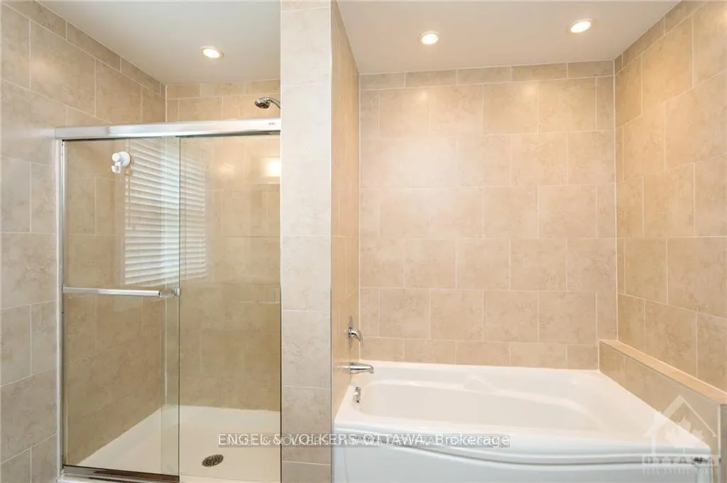 Photo 18 of 140 Montauk Pvt, Ottawa, Carleton Heights — HOMEH