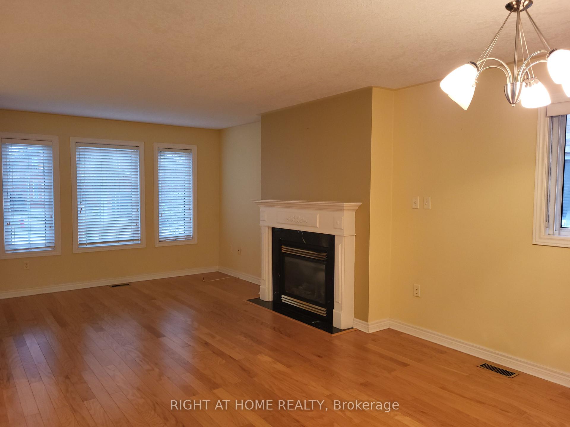 Photo 4 of 2236 Jack Crescent, Innisfil, Alcona — HOMEH