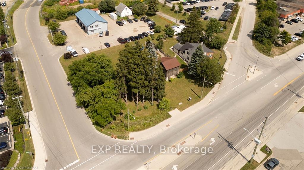 Photo 7 of 28 Manitou Drive, Kitchener — HOMEH