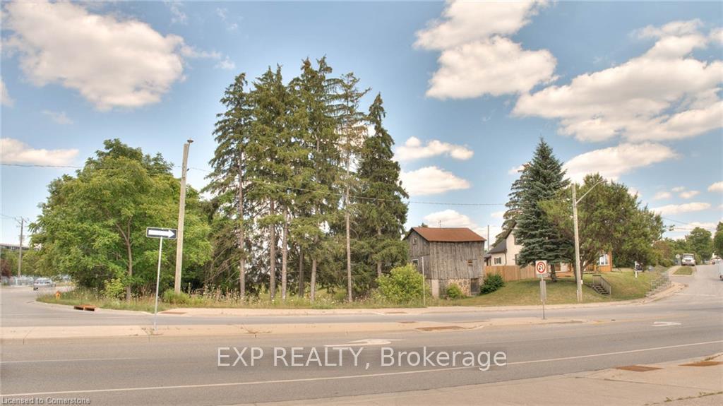Photo 22 of 28 Manitou Drive, Kitchener — HOMEH