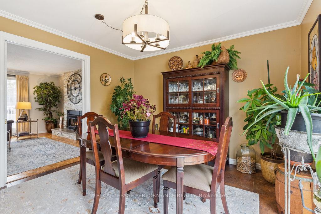 Photo 8 of 1645 Fisher Avenue, Ottawa, Carleton Heights — HOMEH