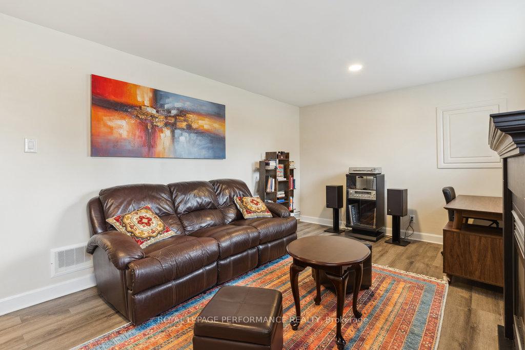 Photo 27 of 1645 Fisher Avenue, Ottawa, Carleton Heights — HOMEH