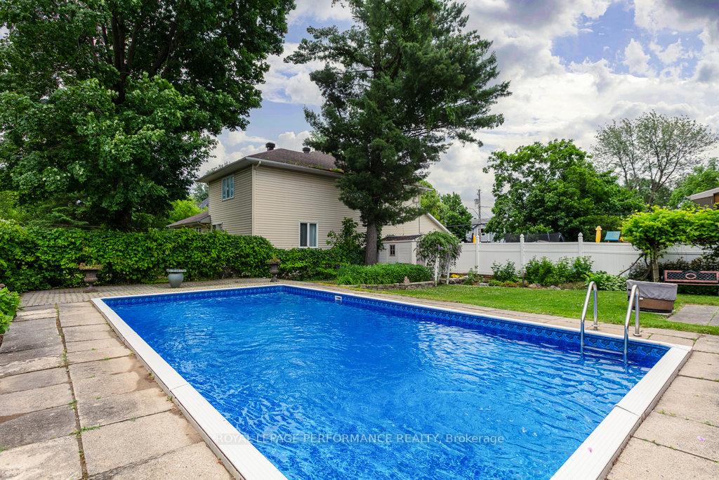 Photo 33 of 1645 Fisher Avenue, Ottawa, Carleton Heights — HOMEH