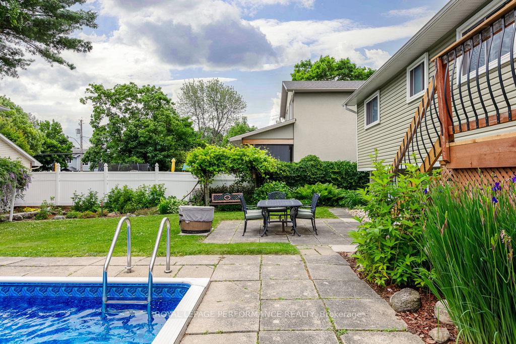 Photo 40 of 1645 Fisher Avenue, Ottawa, Carleton Heights — HOMEH