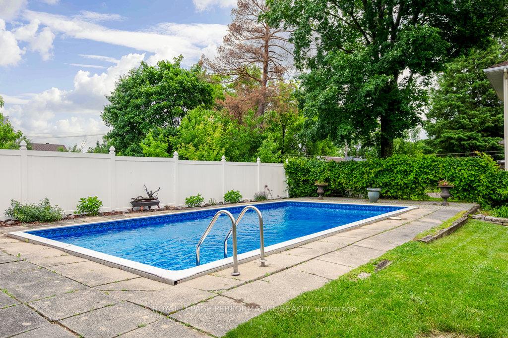 Photo 42 of 1645 Fisher Avenue, Ottawa, Carleton Heights — HOMEH
