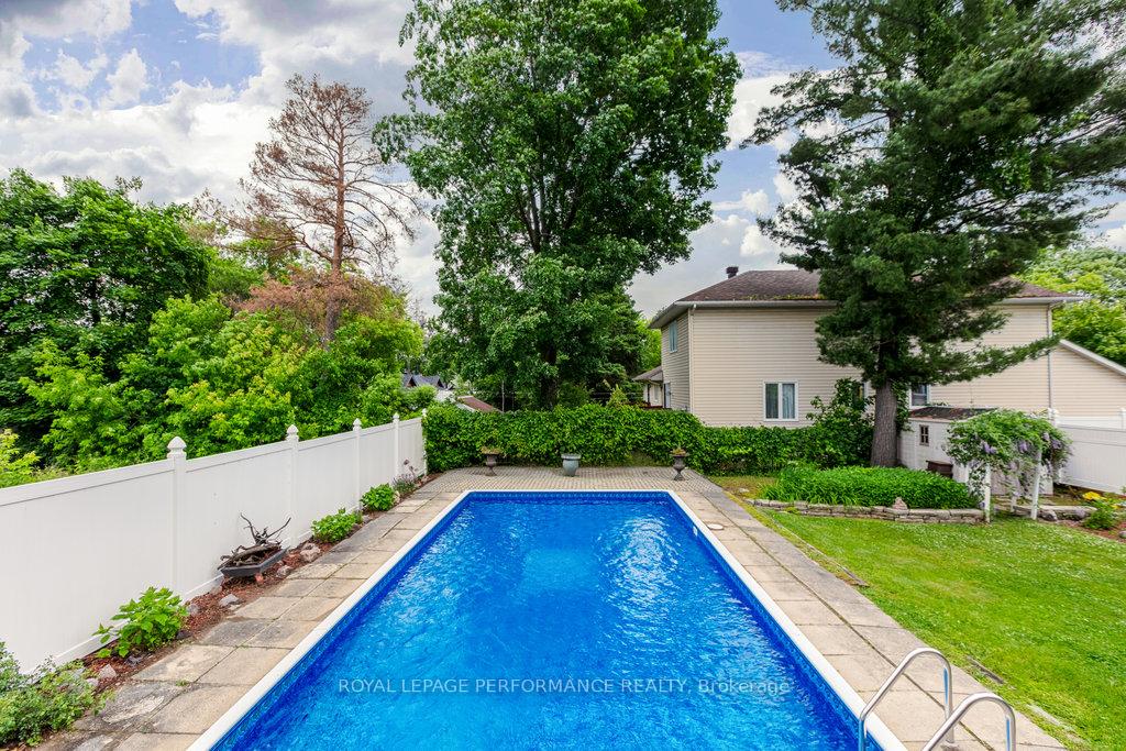 Photo 45 of 1645 Fisher Avenue, Ottawa, Carleton Heights — HOMEH