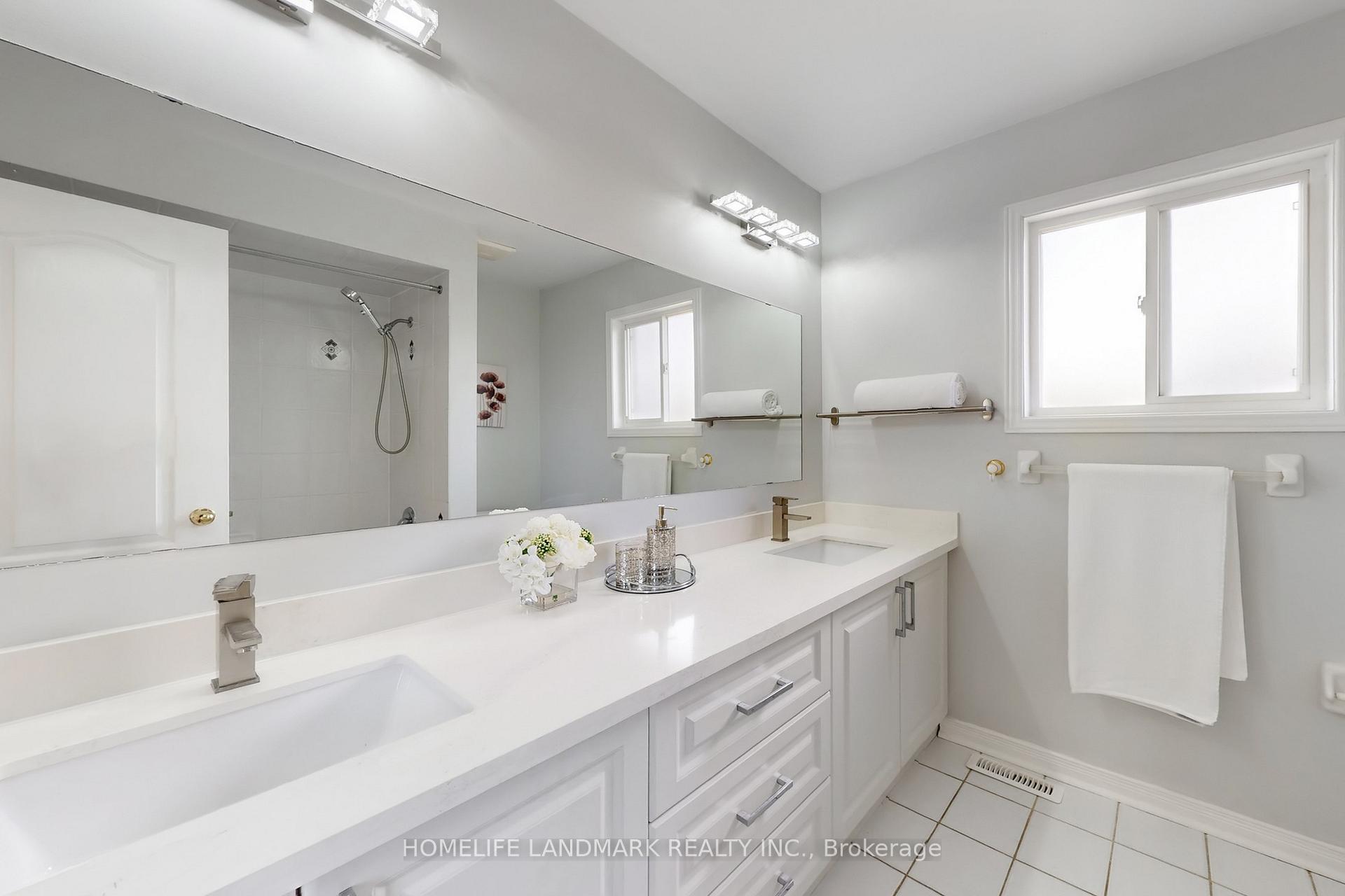Photo 25 of 55 Raintree Drive, Markham, Village Green-South Unionville — HOMEH