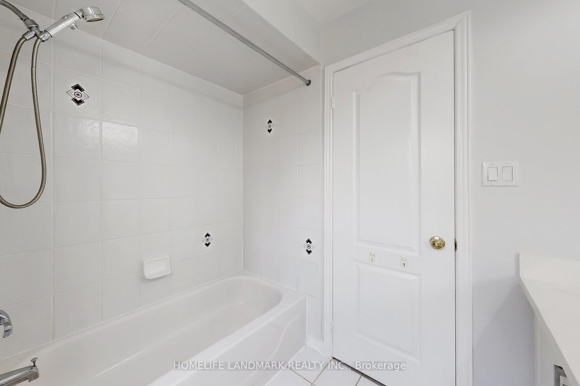 Photo 27 of 55 Raintree Drive, Markham, Village Green-South Unionville — HOMEH