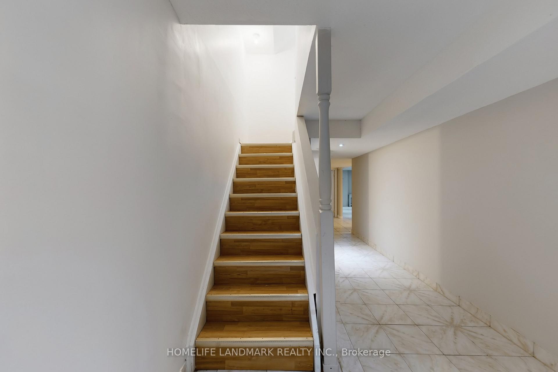 Photo 39 of 55 Raintree Drive, Markham, Village Green-South Unionville — HOMEH