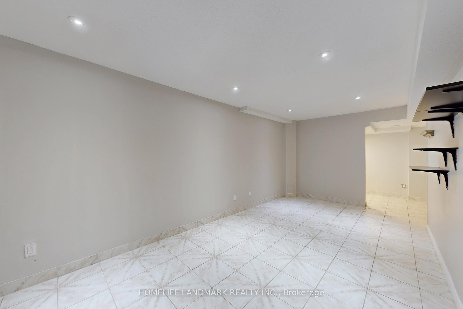 Photo 41 of 55 Raintree Drive, Markham, Village Green-South Unionville — HOMEH