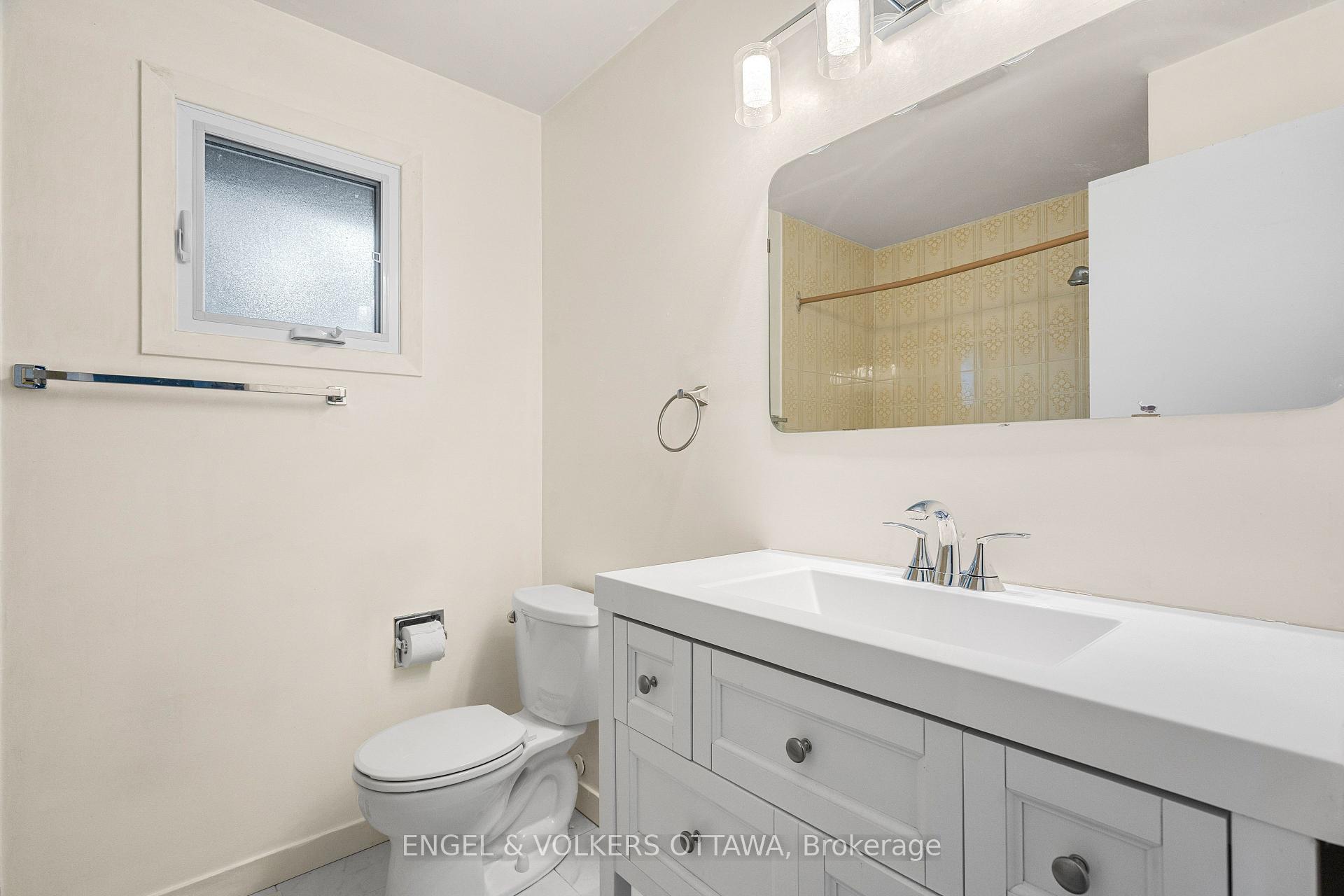 Photo 24 of 19 McClure Crescent, Ottawa, Kanata - Katimavik — HOMEH