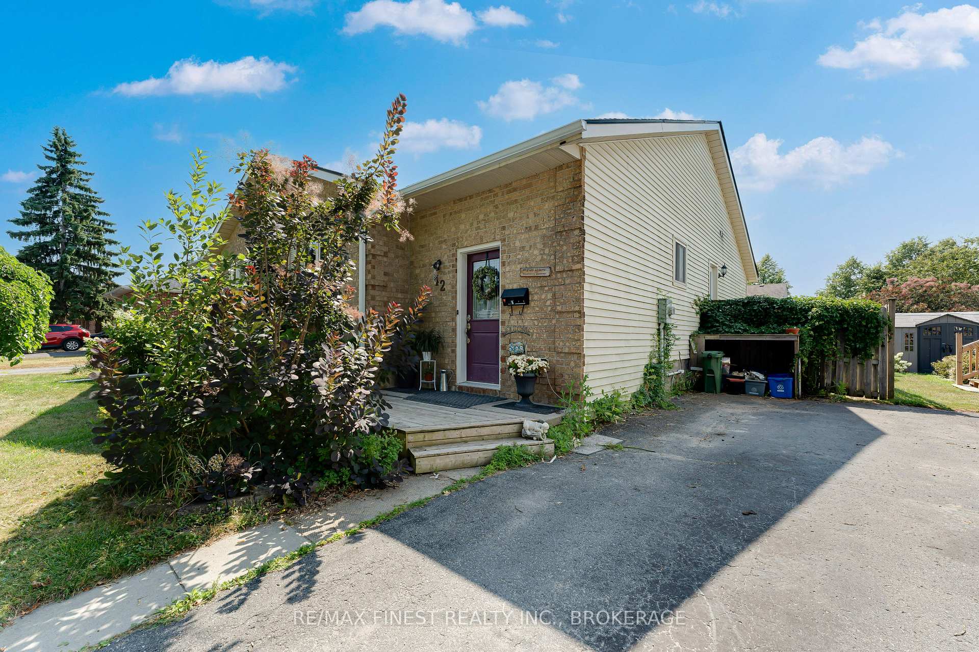 Photo 3 of 42 Barker Drive, Kingston, Kingston East (Incl Barret Crt) — HOMEH