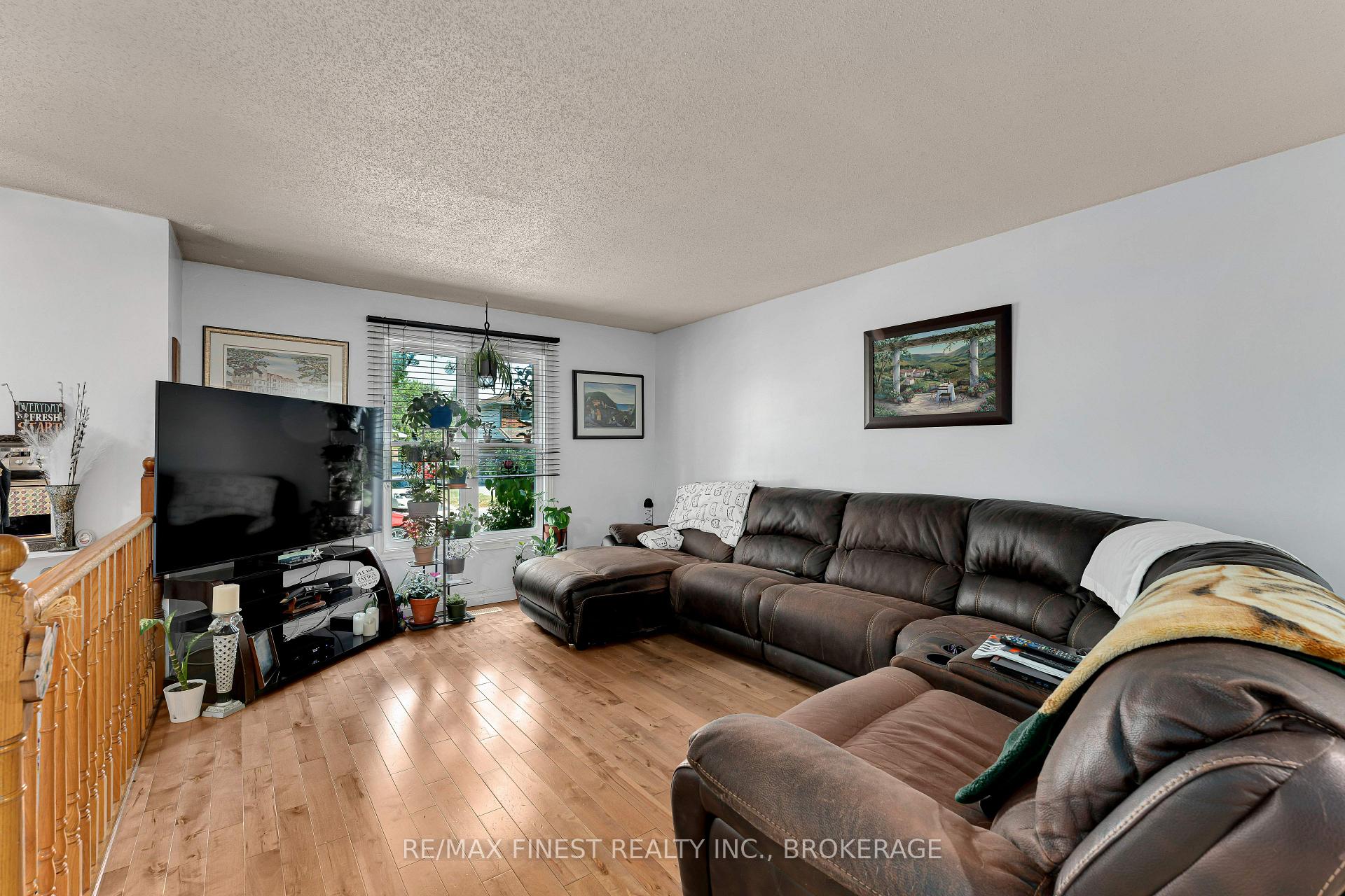 Photo 6 of 42 Barker Drive, Kingston, Kingston East (Incl Barret Crt) — HOMEH