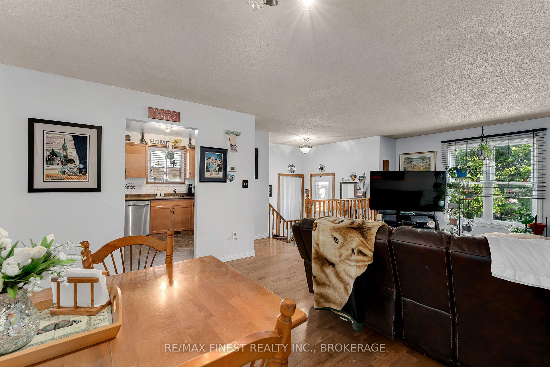 Photo 9 of 42 Barker Drive, Kingston, Kingston East (Incl Barret Crt) — HOMEH