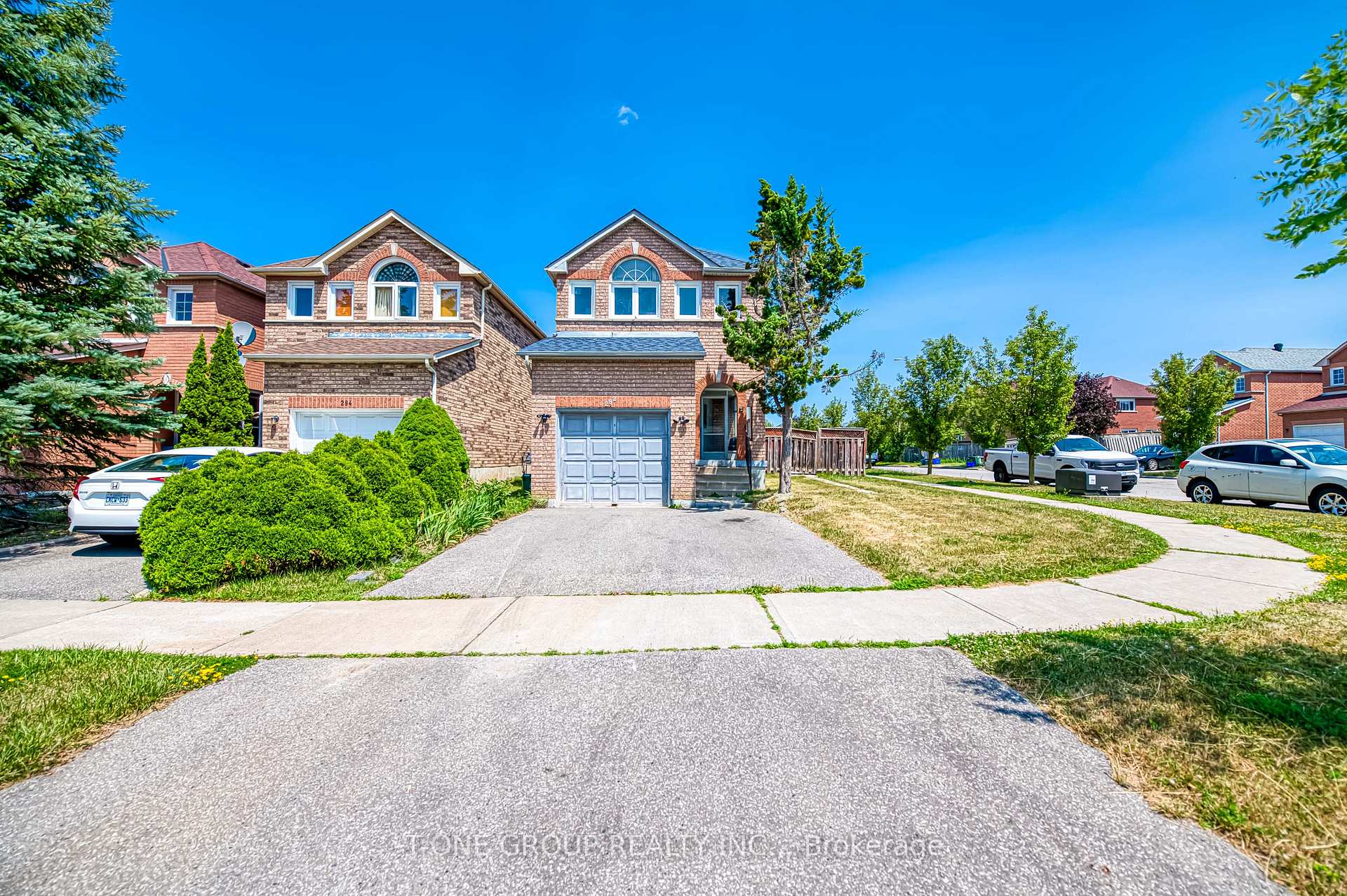 Photo 1 of 282 Doubtfire Crescent, Markham, Middlefield — HOMEH