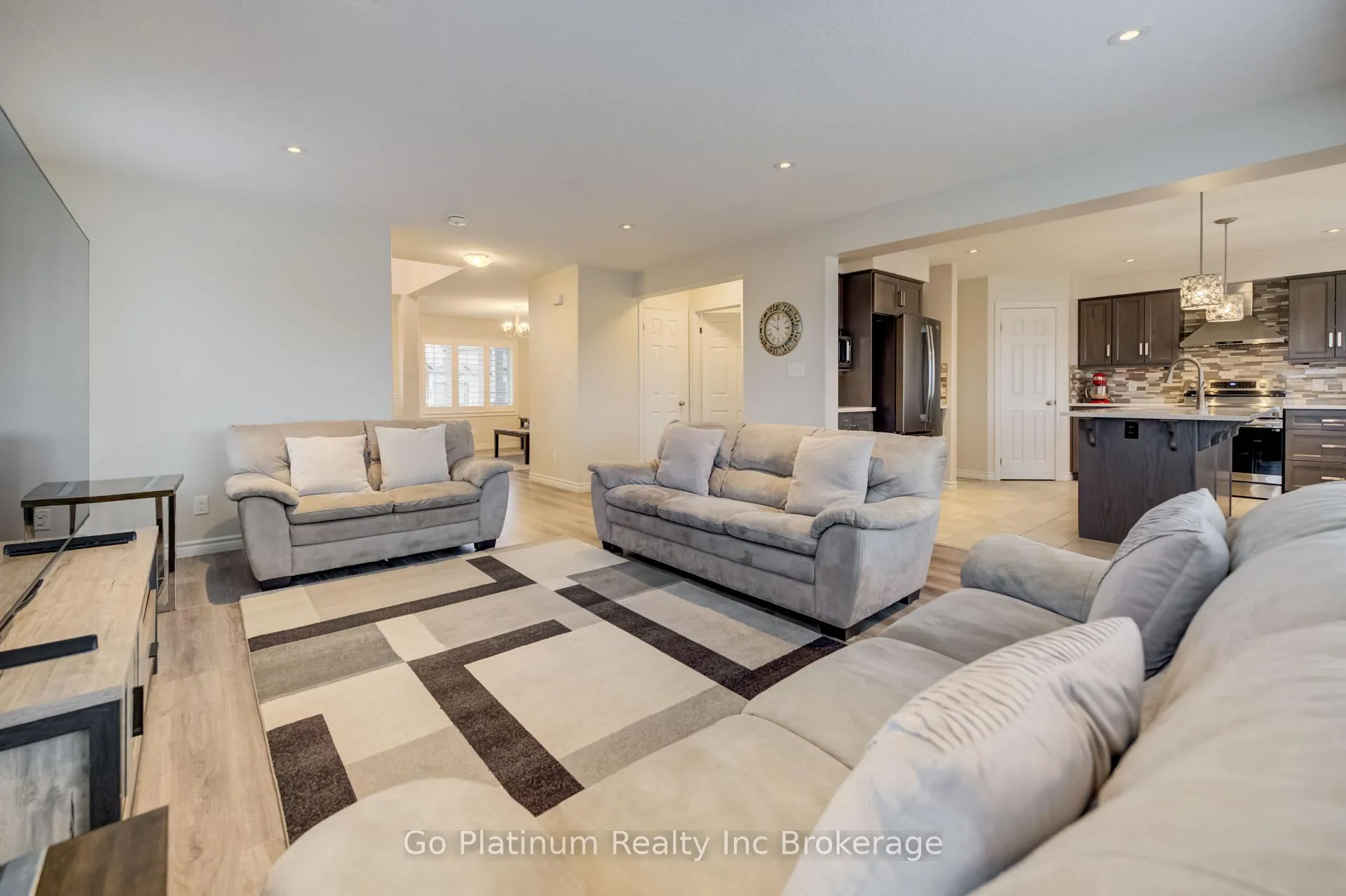 Photo 17 of 307 Poldon Drive, Norwich, Norwich Town — HOMEH