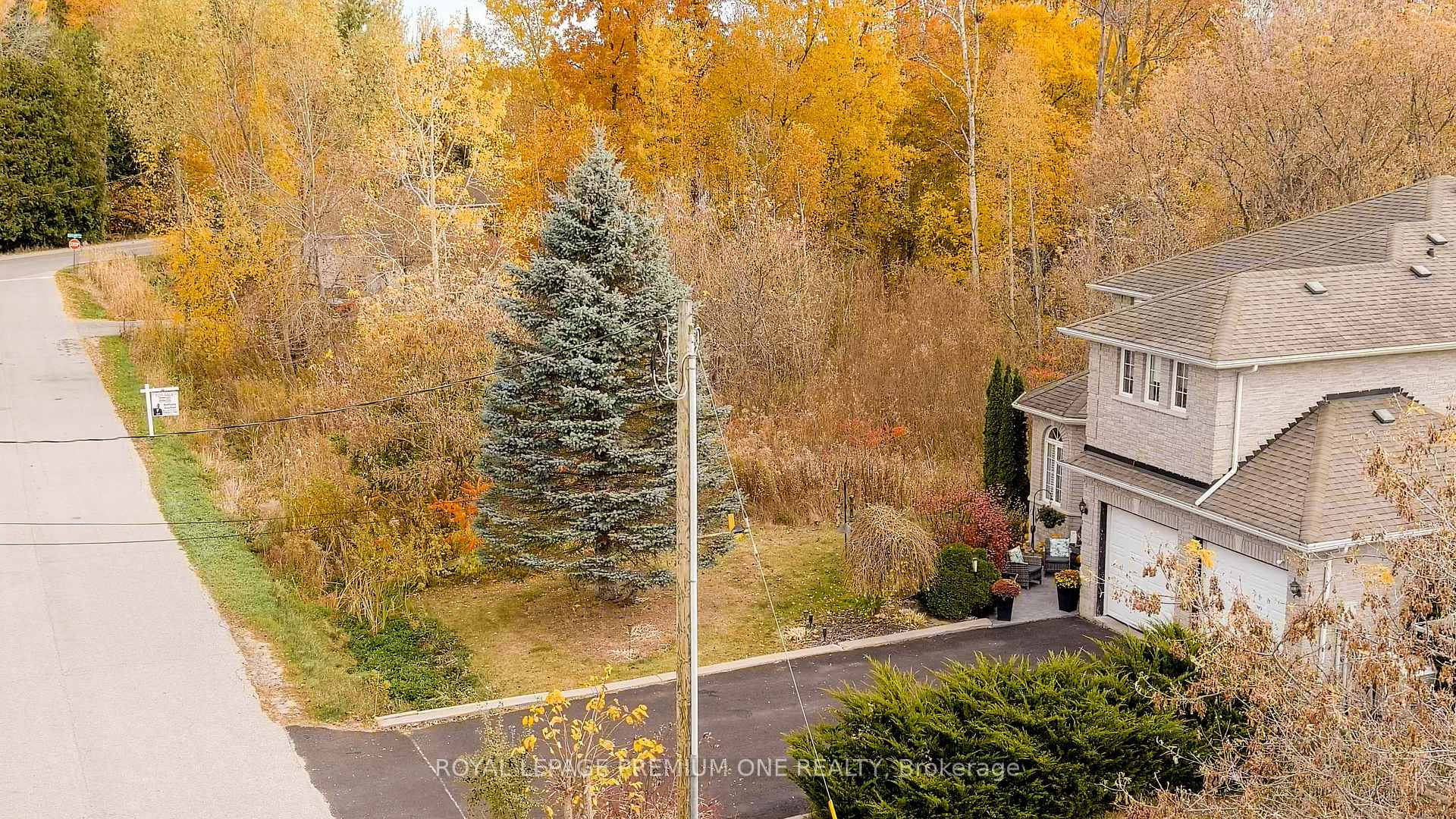 Front of 909 Willow Street