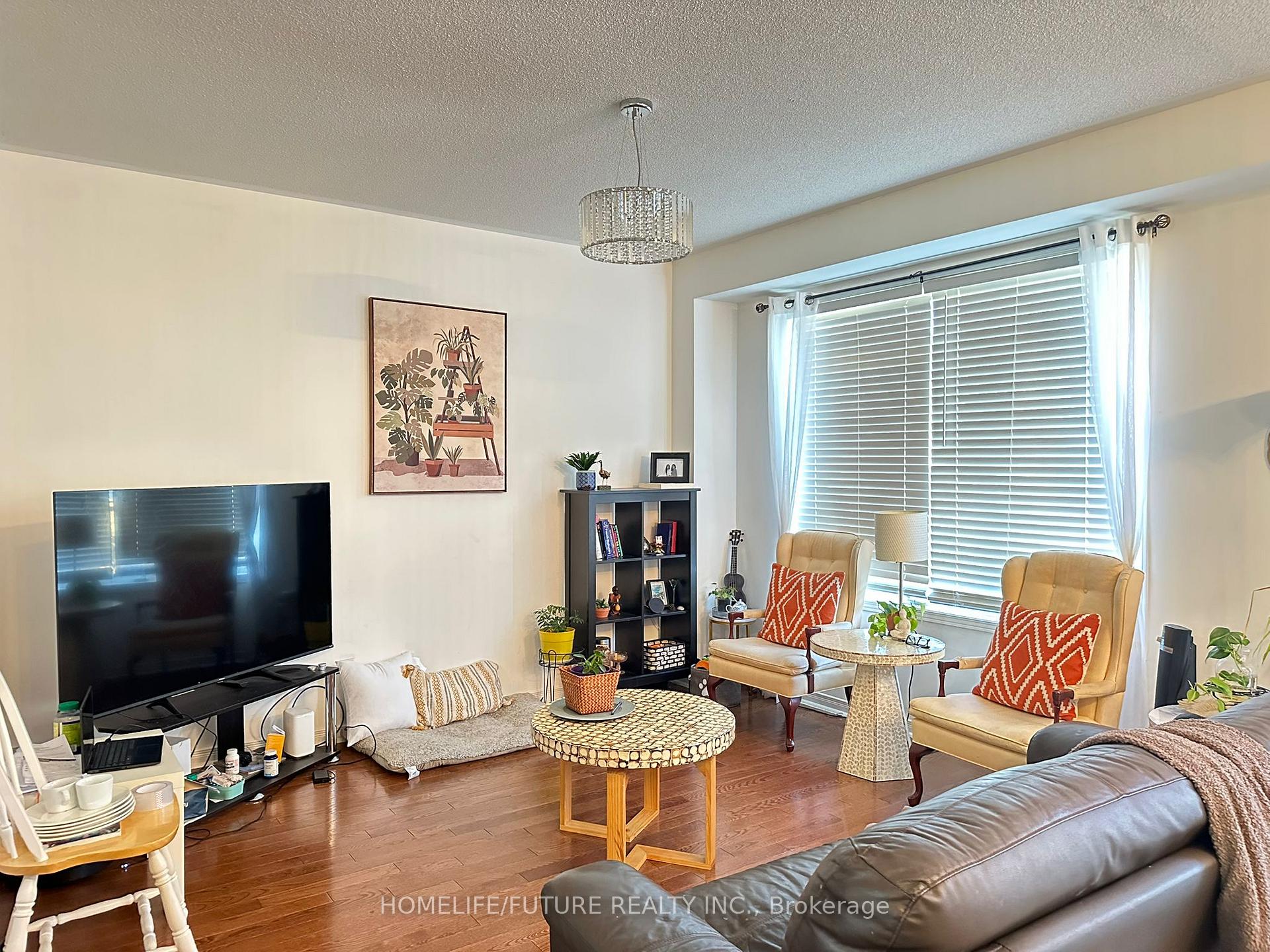 Photo 3 of 64 Jackson Eli Way, Markham, Cedarwood — HOMEH