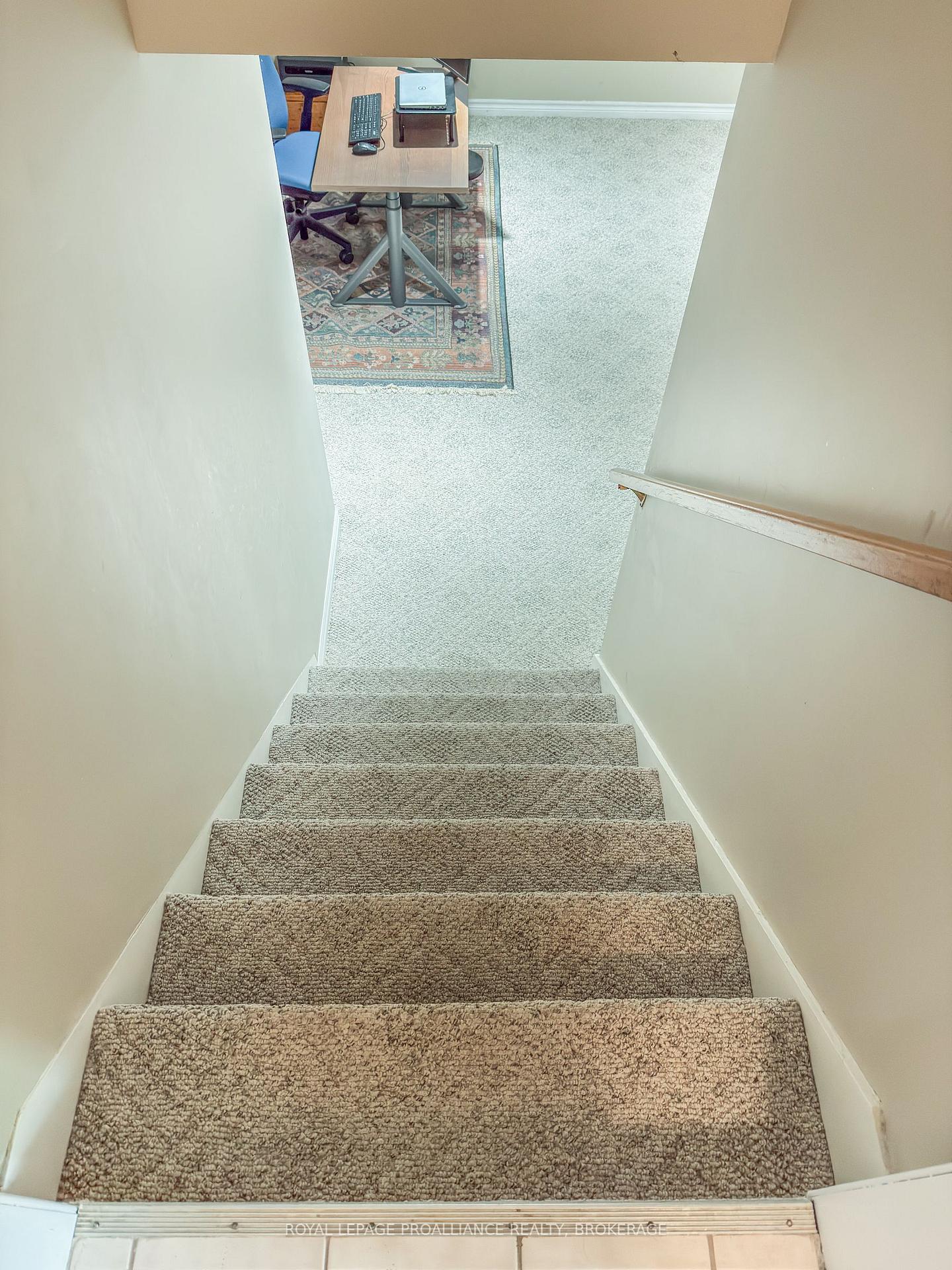 Photo 2 of 867 Berwick Place, Kingston, South of Taylor-Kidd Blvd — HOMEH