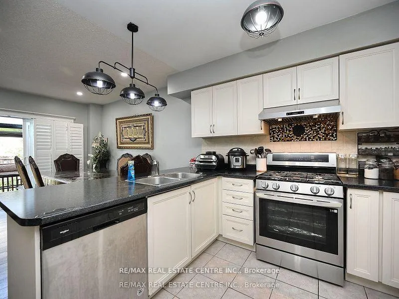 Photo 11 of 1162 Tupper Drive, Milton, Clarke — HOMEH