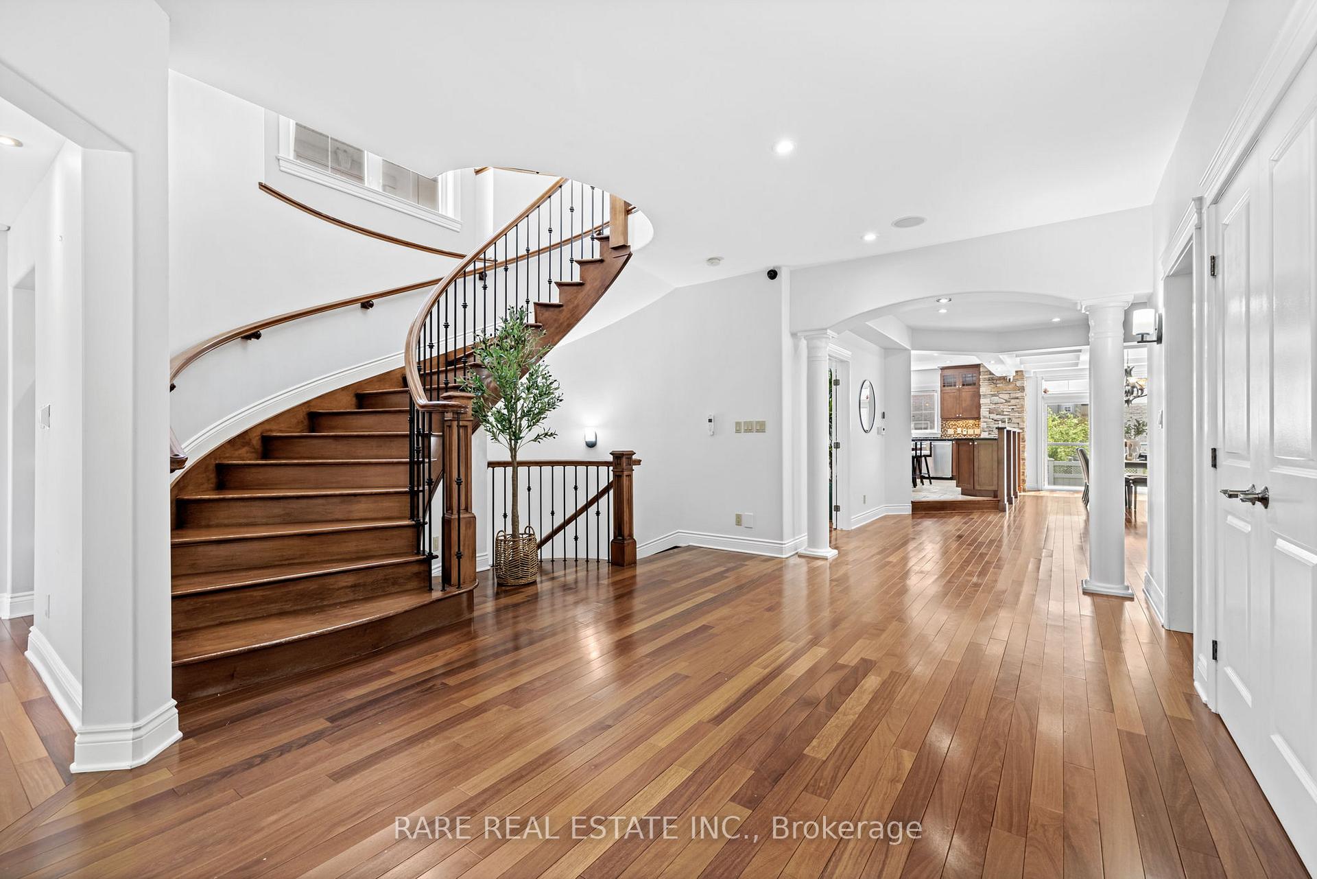 Photo 6 of 518 Kochar Drive, Ottawa, Mooneys Bay — HOMEH
