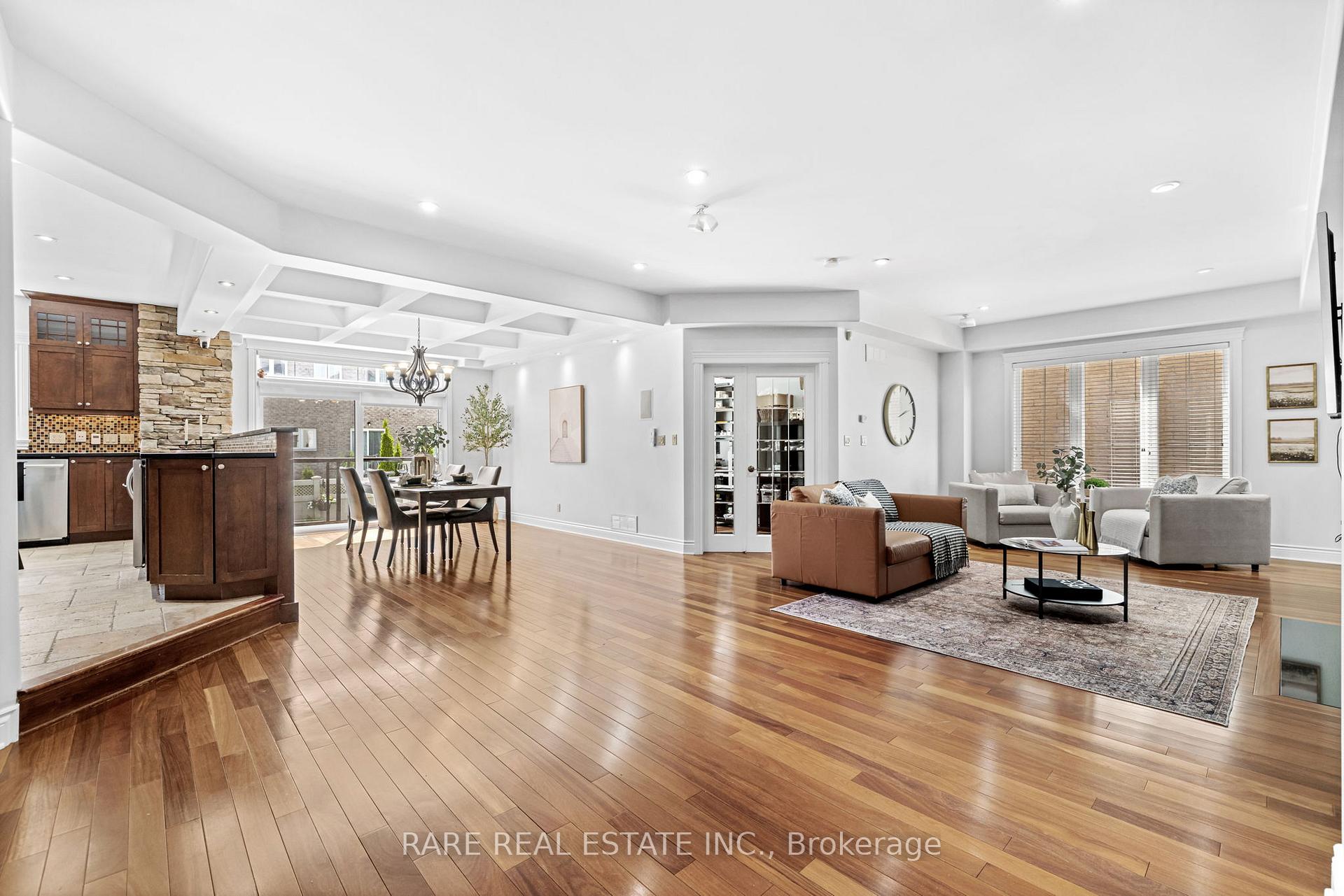 Photo 7 of 518 Kochar Drive, Ottawa, Mooneys Bay — HOMEH