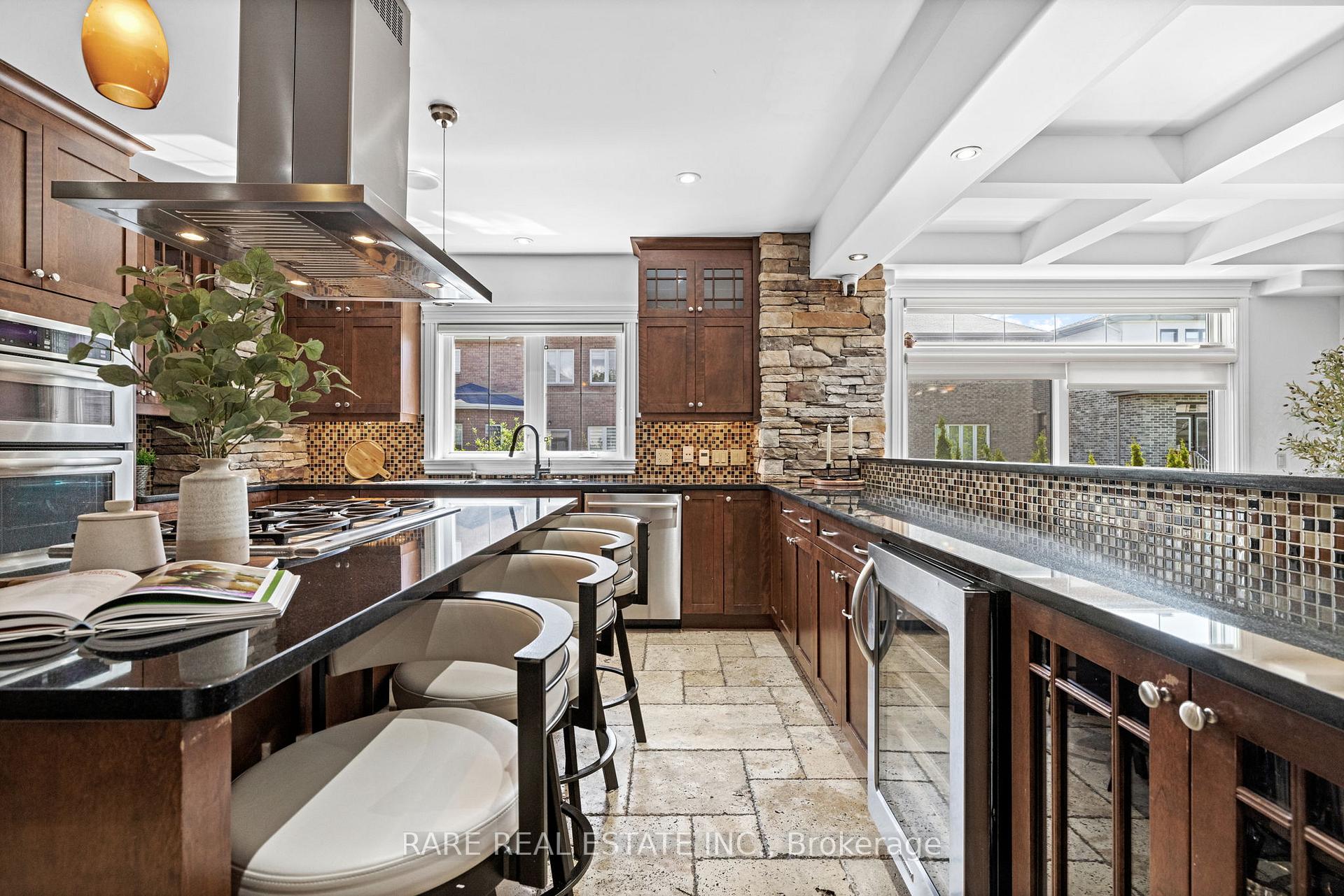 Photo 16 of 518 Kochar Drive, Ottawa, Mooneys Bay — HOMEH