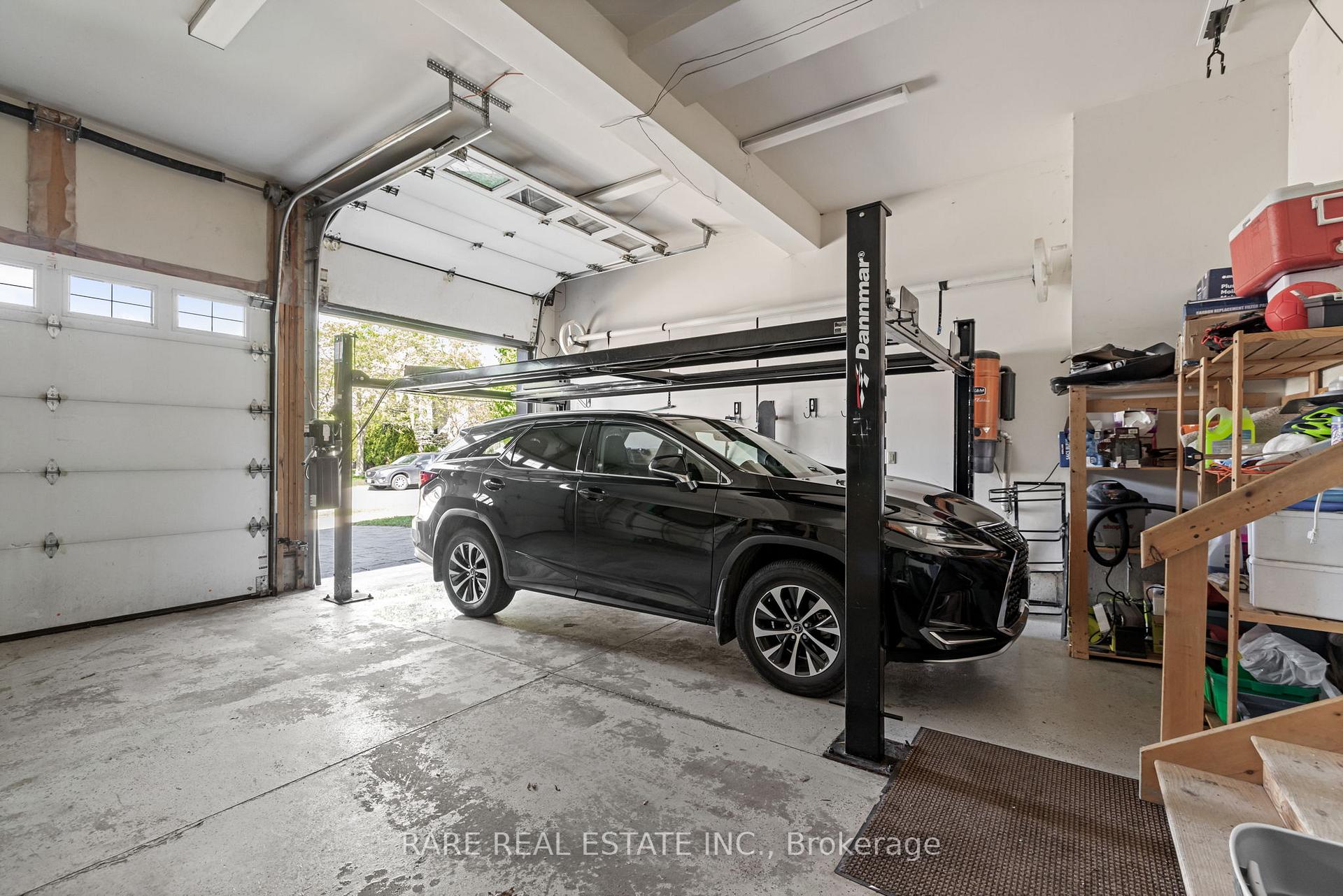 Photo 45 of 518 Kochar Drive, Ottawa, Mooneys Bay — HOMEH