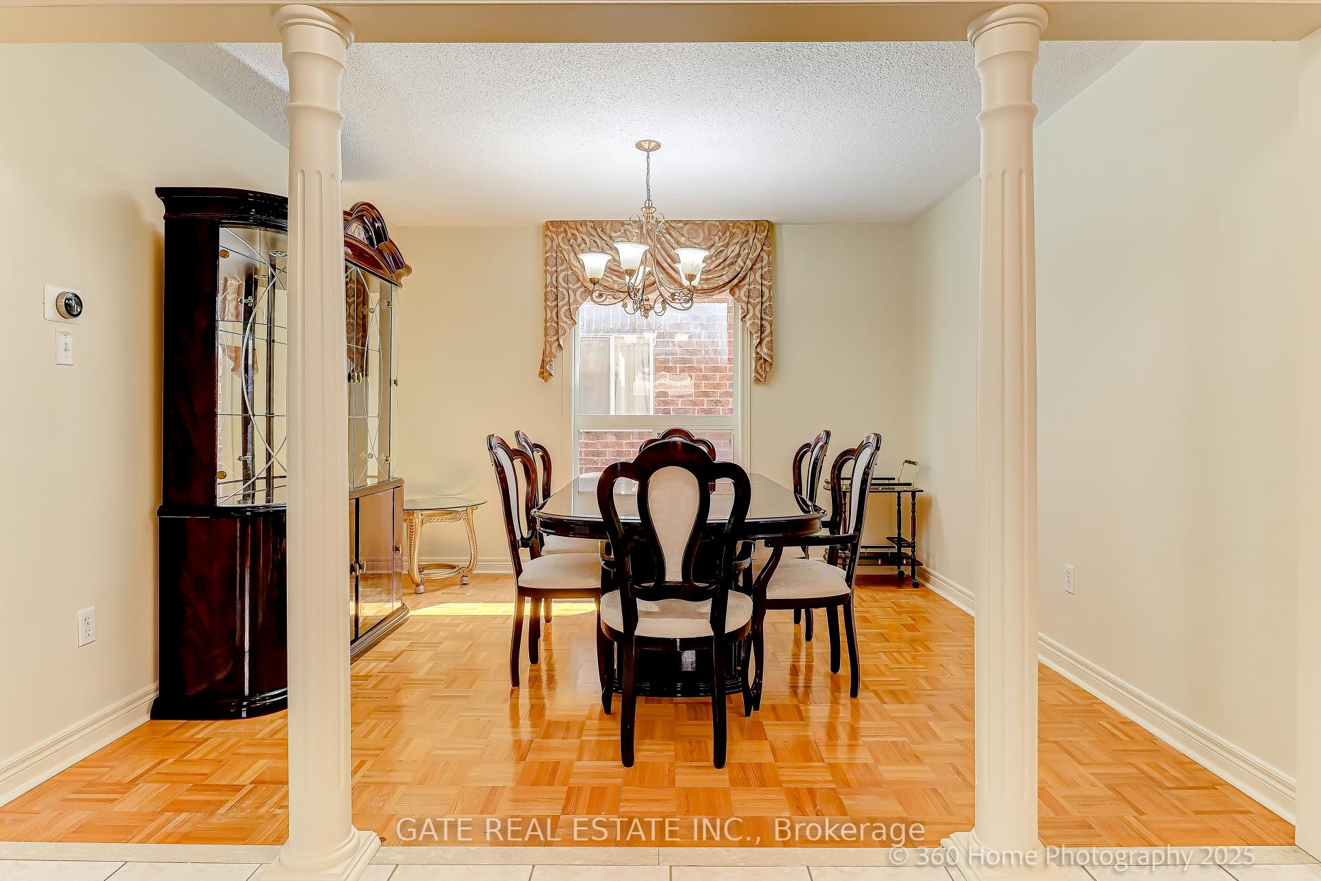 Photo 9 of 56 Brookhaven Crescent, Markham, Berczy — HOMEH