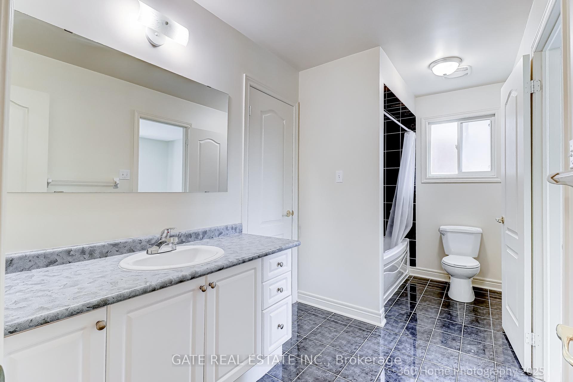 Photo 29 of 56 Brookhaven Crescent, Markham, Berczy — HOMEH