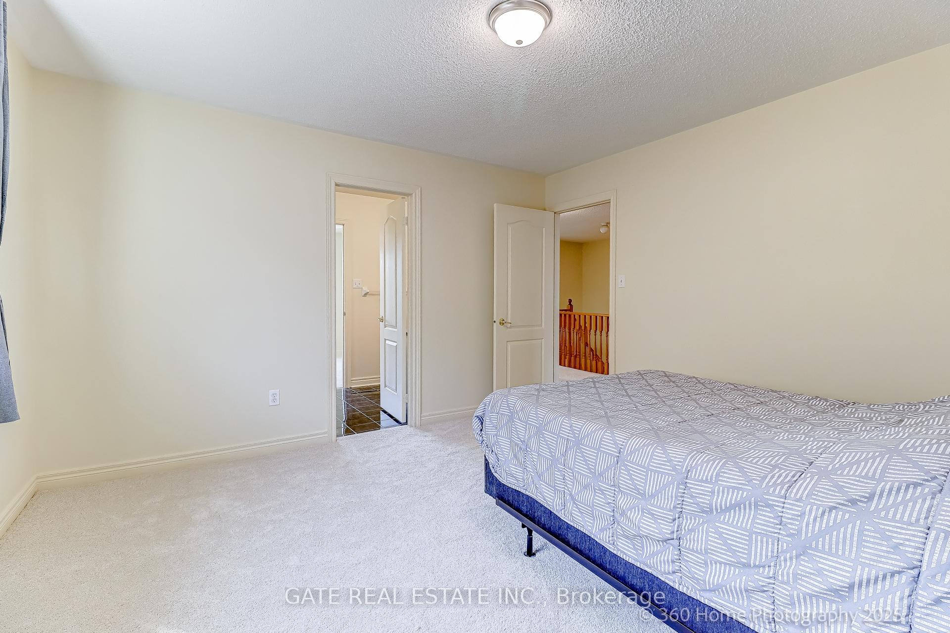 Photo 32 of 56 Brookhaven Crescent, Markham, Berczy — HOMEH
