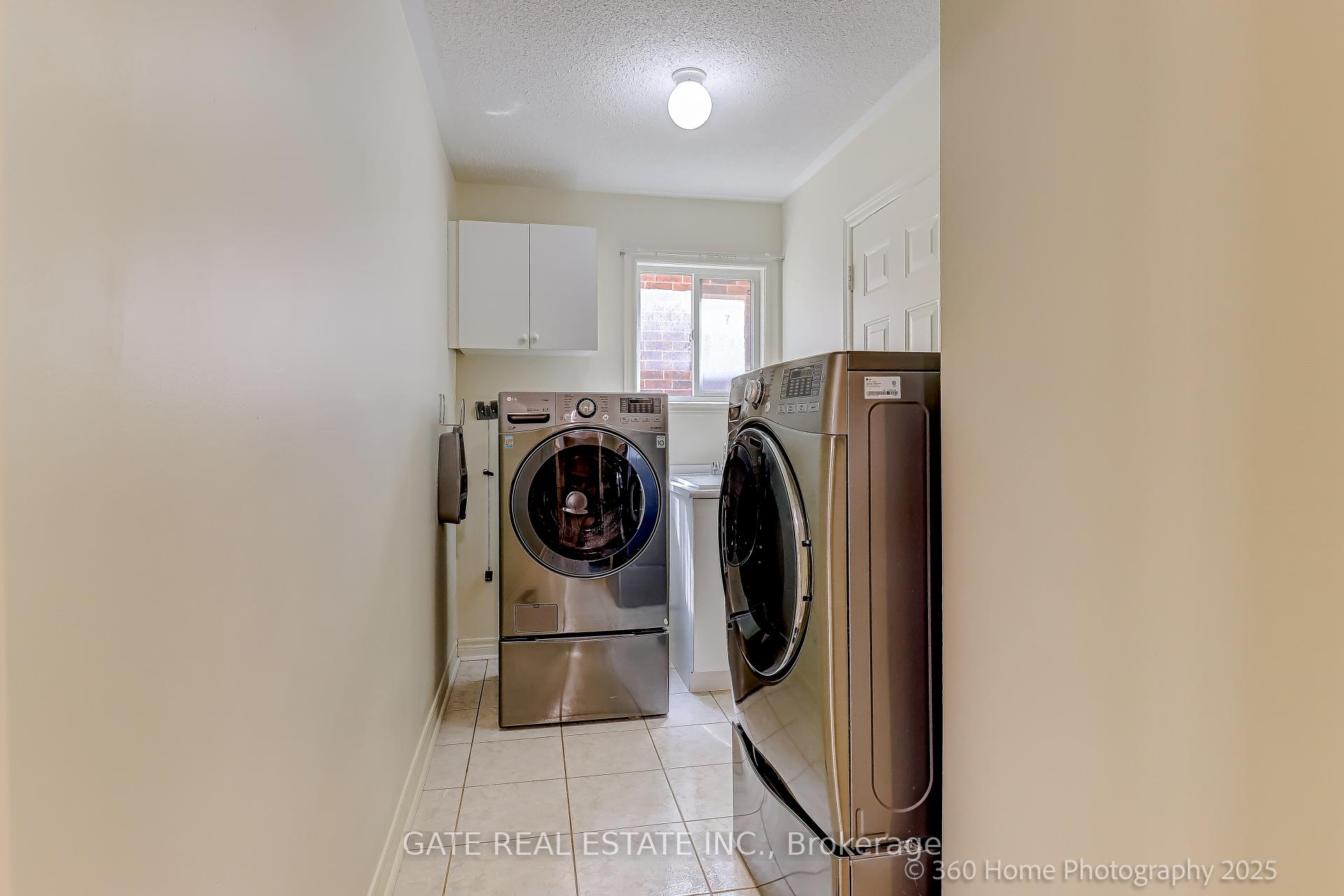 Photo 37 of 56 Brookhaven Crescent, Markham, Berczy — HOMEH