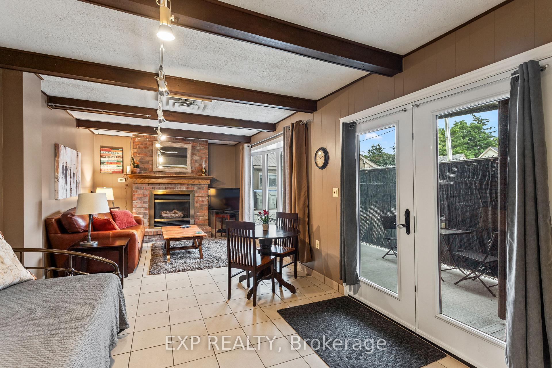 Photo 4 of Unit B, 11358 Longwoods Road, Middlesex Centre, Delaware Town — HOMEH