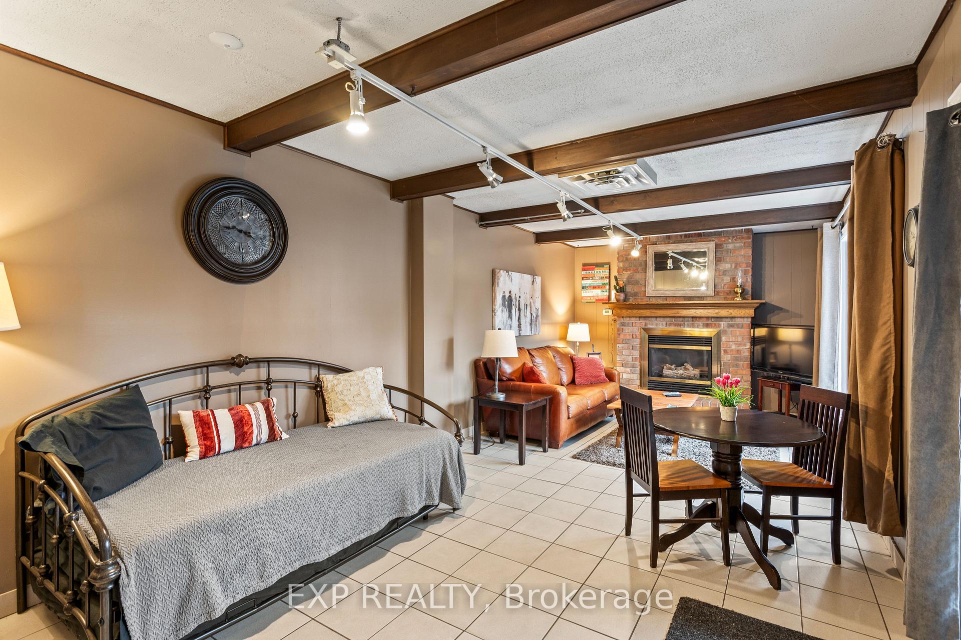 Photo 5 of Unit B, 11358 Longwoods Road, Middlesex Centre, Delaware Town — HOMEH