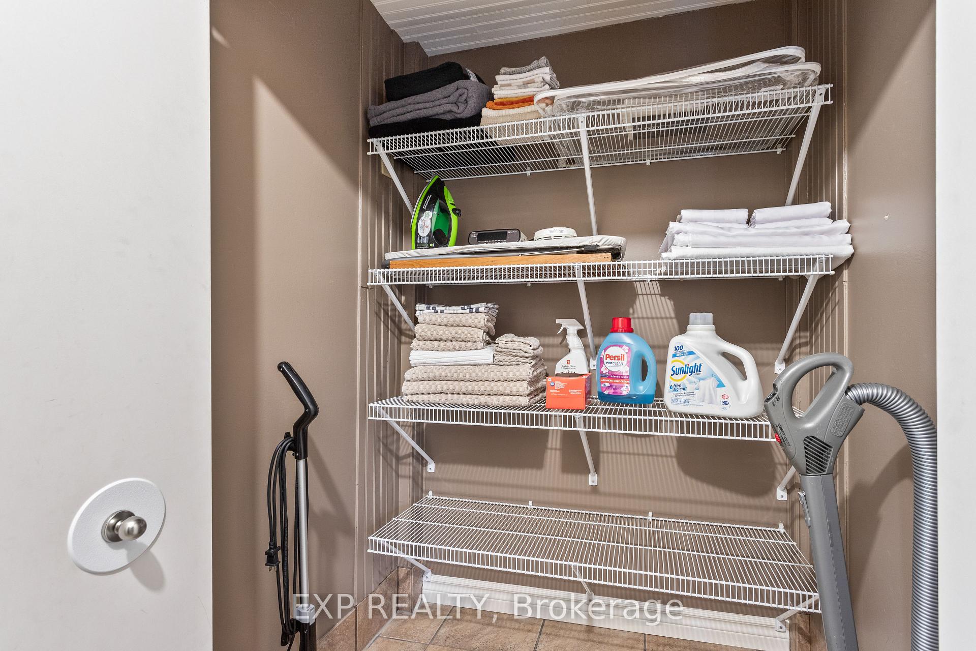 Photo 13 of Unit B, 11358 Longwoods Road, Middlesex Centre, Delaware Town — HOMEH