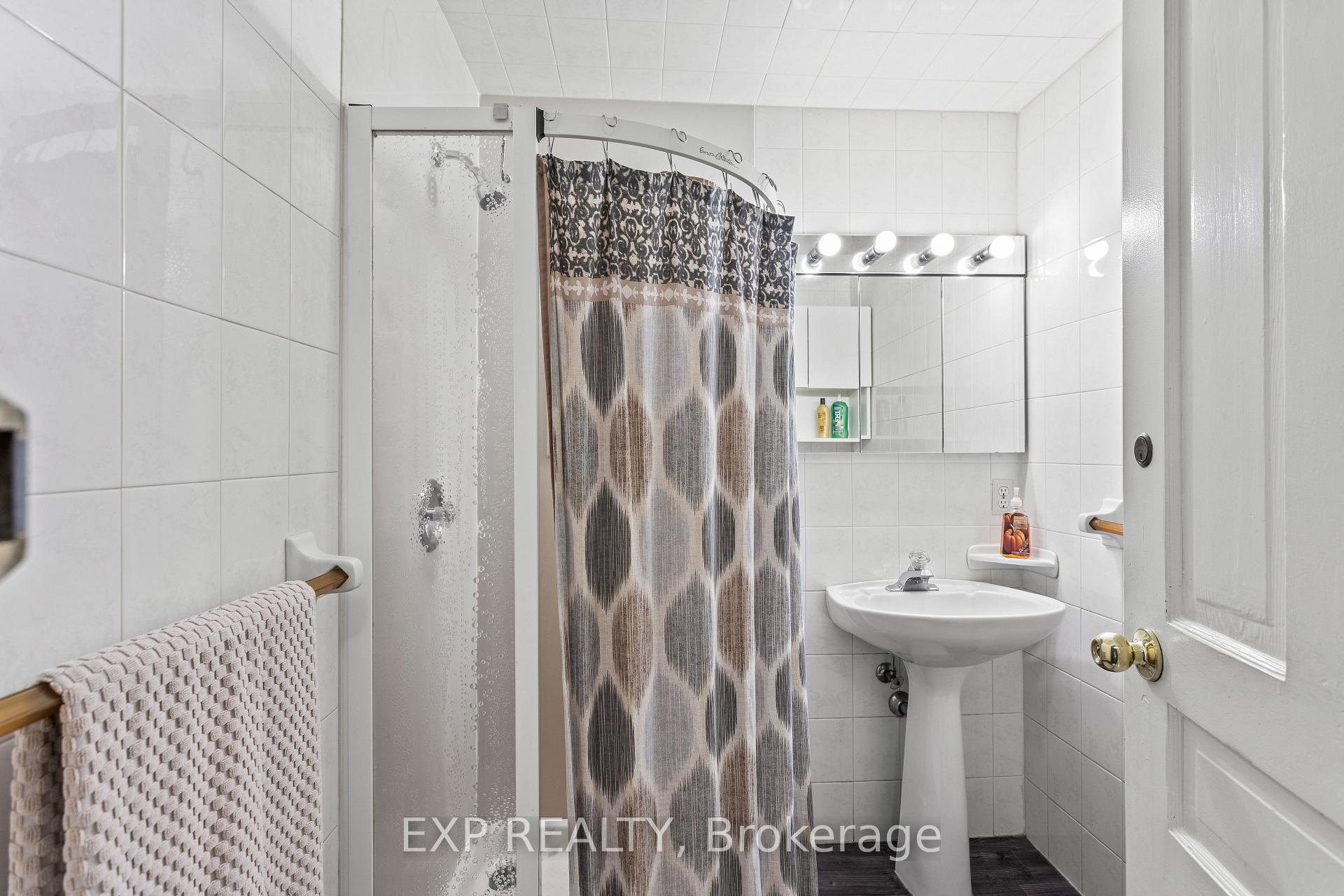 Photo 14 of Unit B, 11358 Longwoods Road, Middlesex Centre, Delaware Town — HOMEH