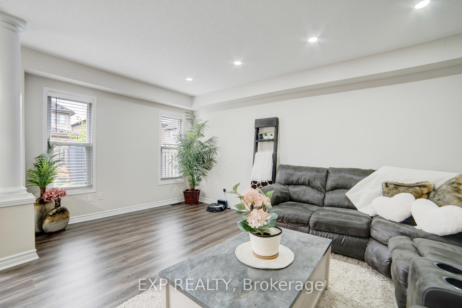 Photo 15 of 56 Verona Street, Kitchener — HOMEH