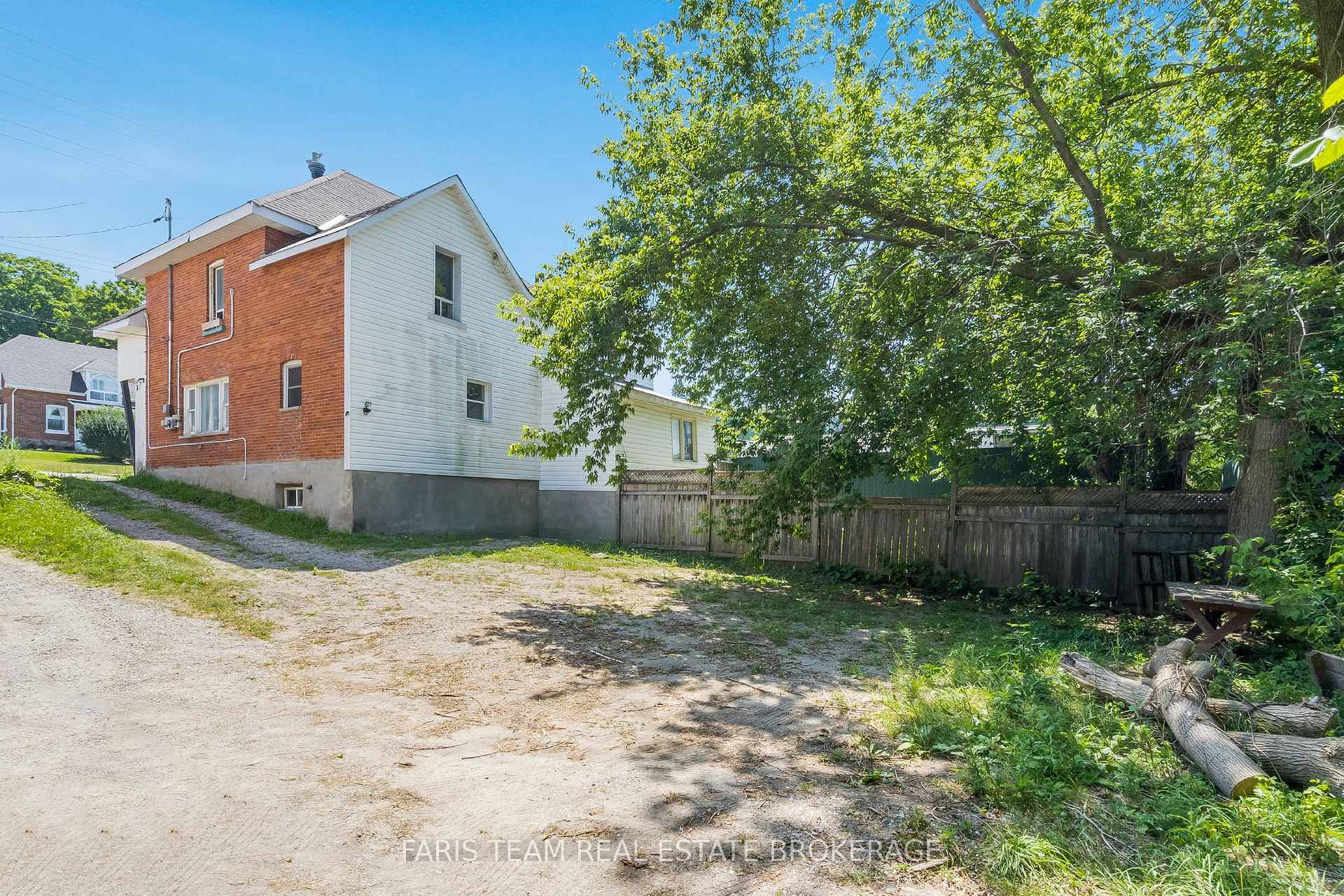 Photo 18 of 612 Bay Street, Midland — HOMEH