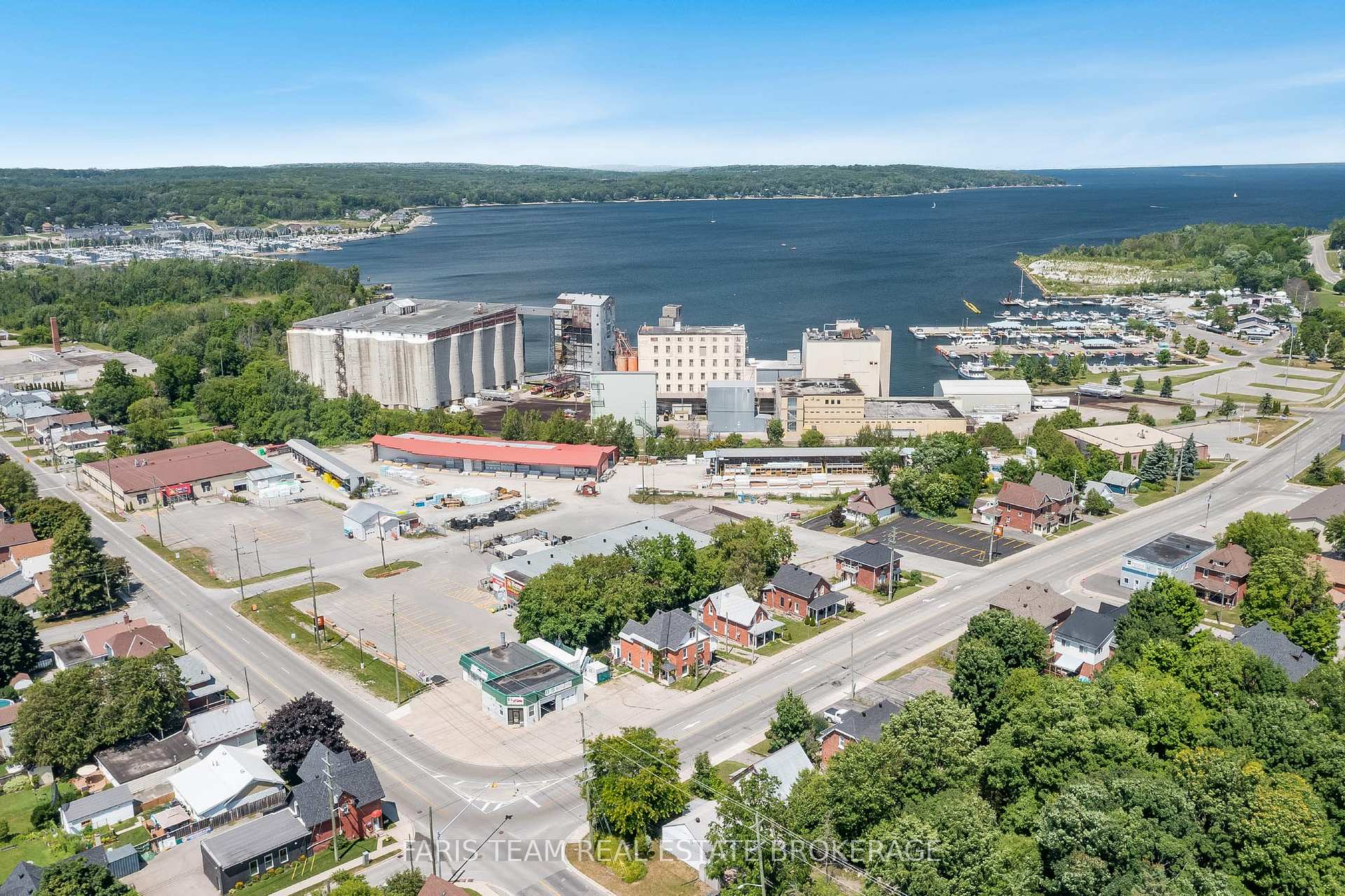 Photo 20 of 612 Bay Street, Midland — HOMEH